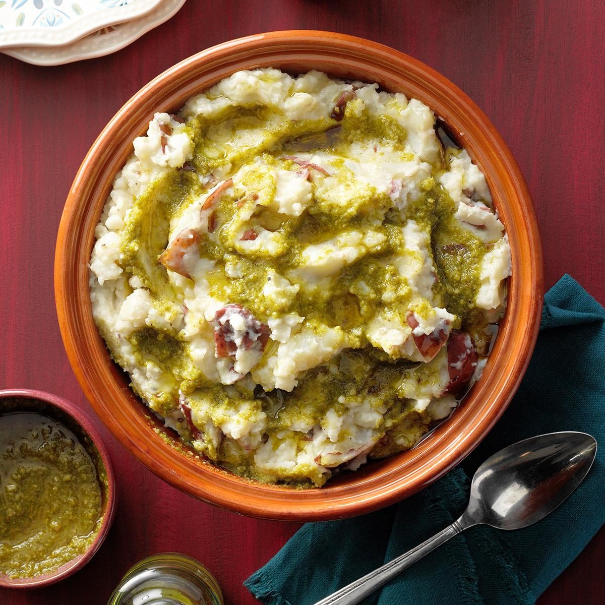 Simple Pesto Mashed Potatoes: A Zesty Twist on Comfort Food